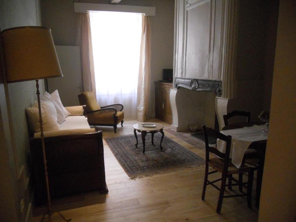 Les Drapiers De Villenouvelle Montauban Rom bilde